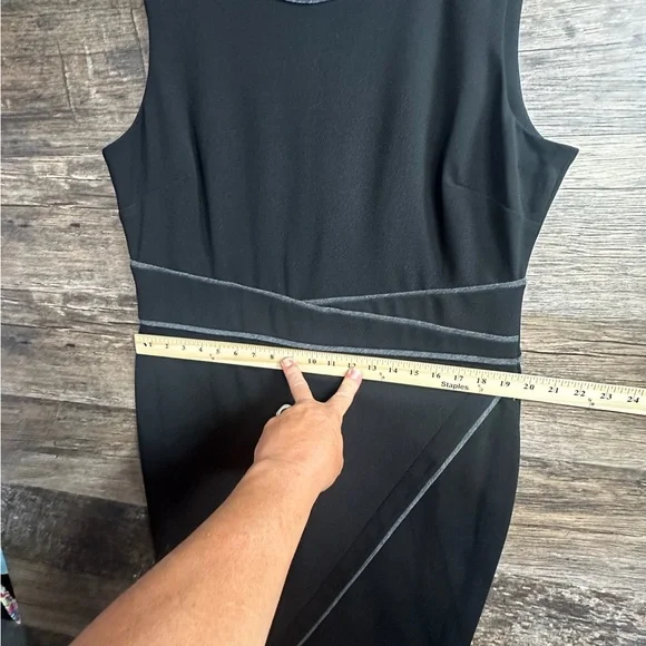 Tommy Hilfiger Black Sleeveless Sheath Dress - Picture 6 of 9